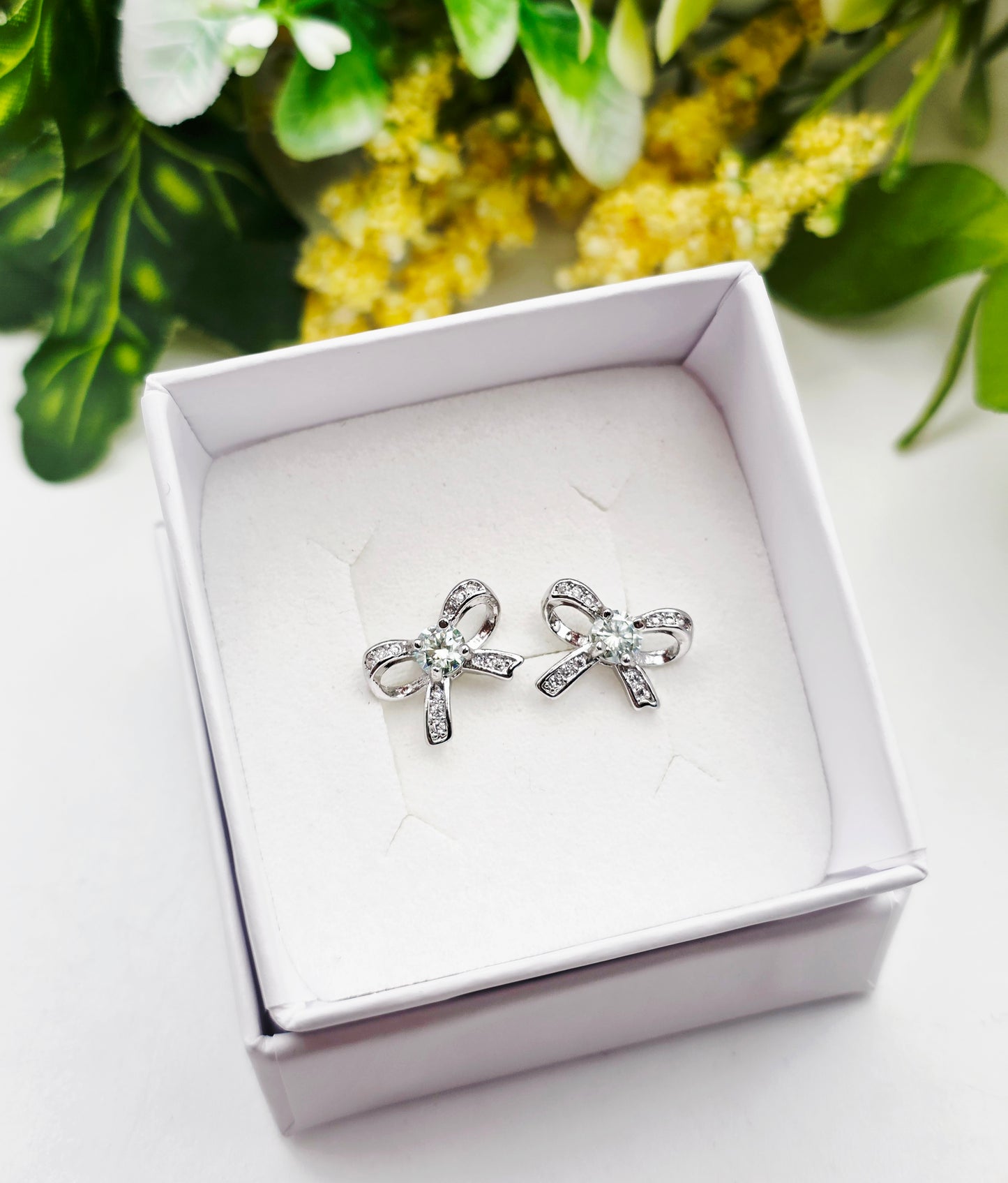 ORECCHINI IN MOISSANITE FIOCCO