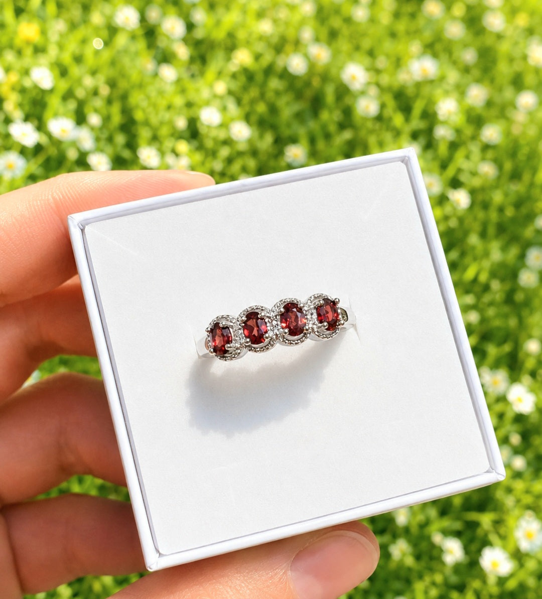 ANELLO VERETTA IN GRANATO