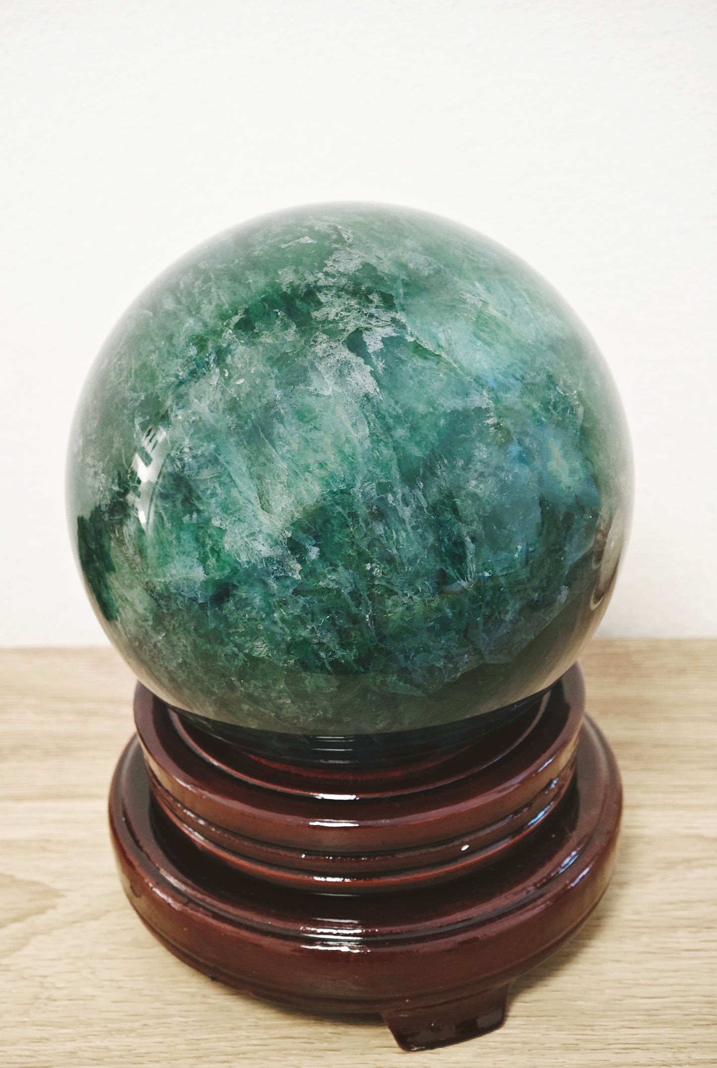 MEGA SFERA IN FLUORITE VERDE (4.1 KG)