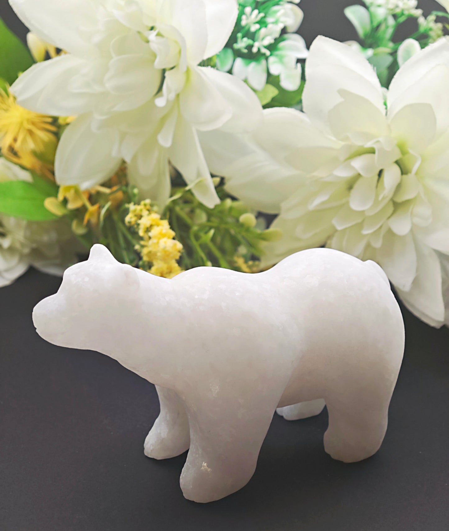 ORSO POLARE IN GIADA BIANCA