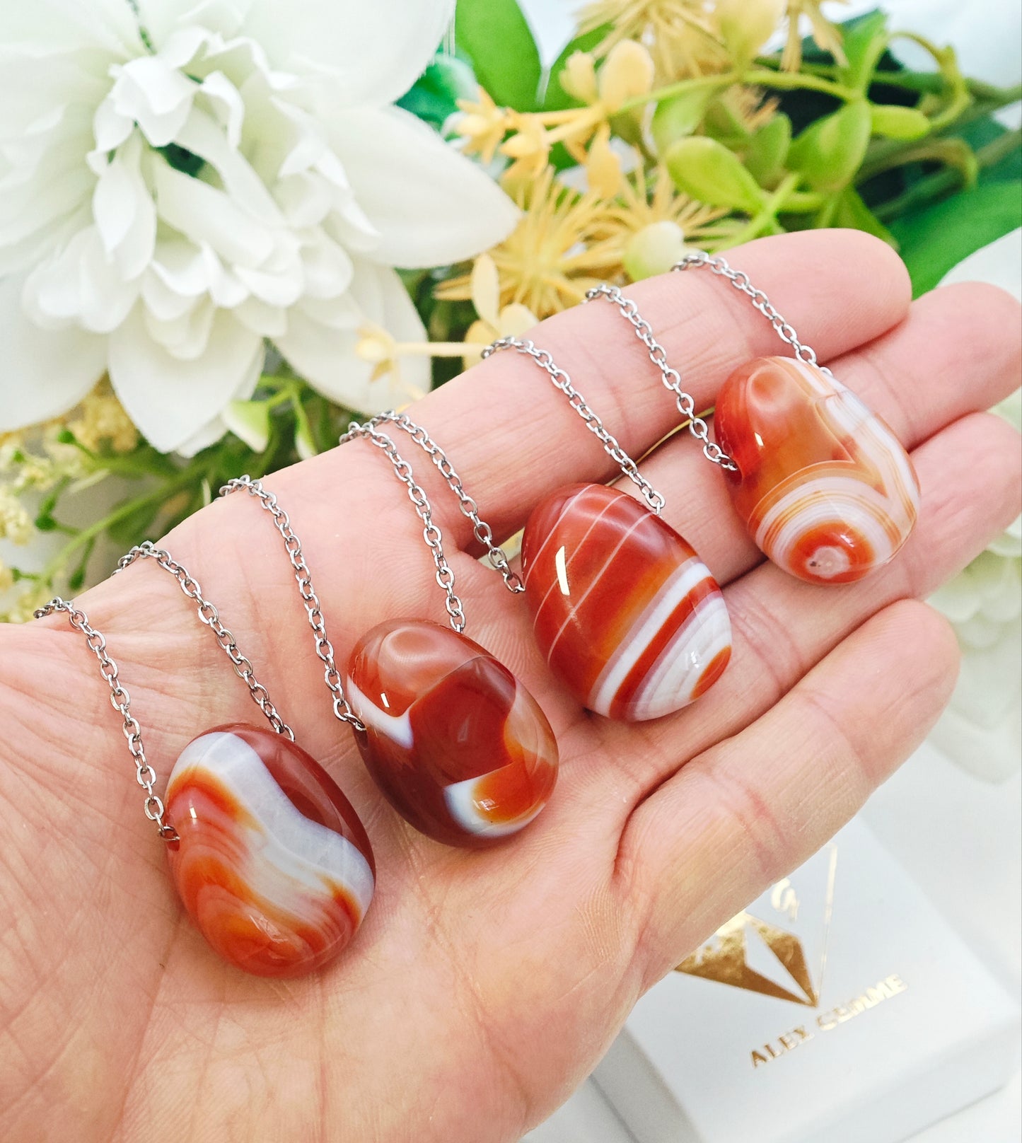 CIONDOLO GOCCIA IN CORNIOLA