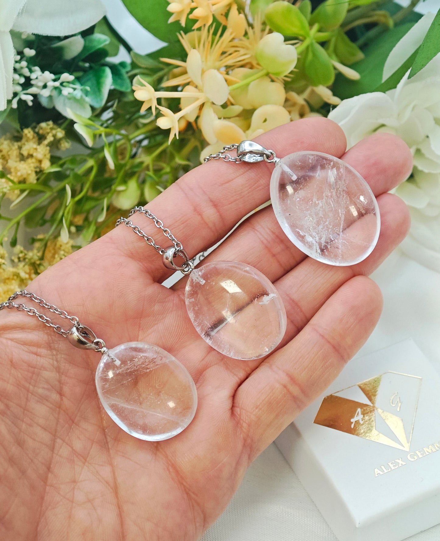 CIONDOLO MEDAGLIONE IN CRISTALLO DI ROCCA