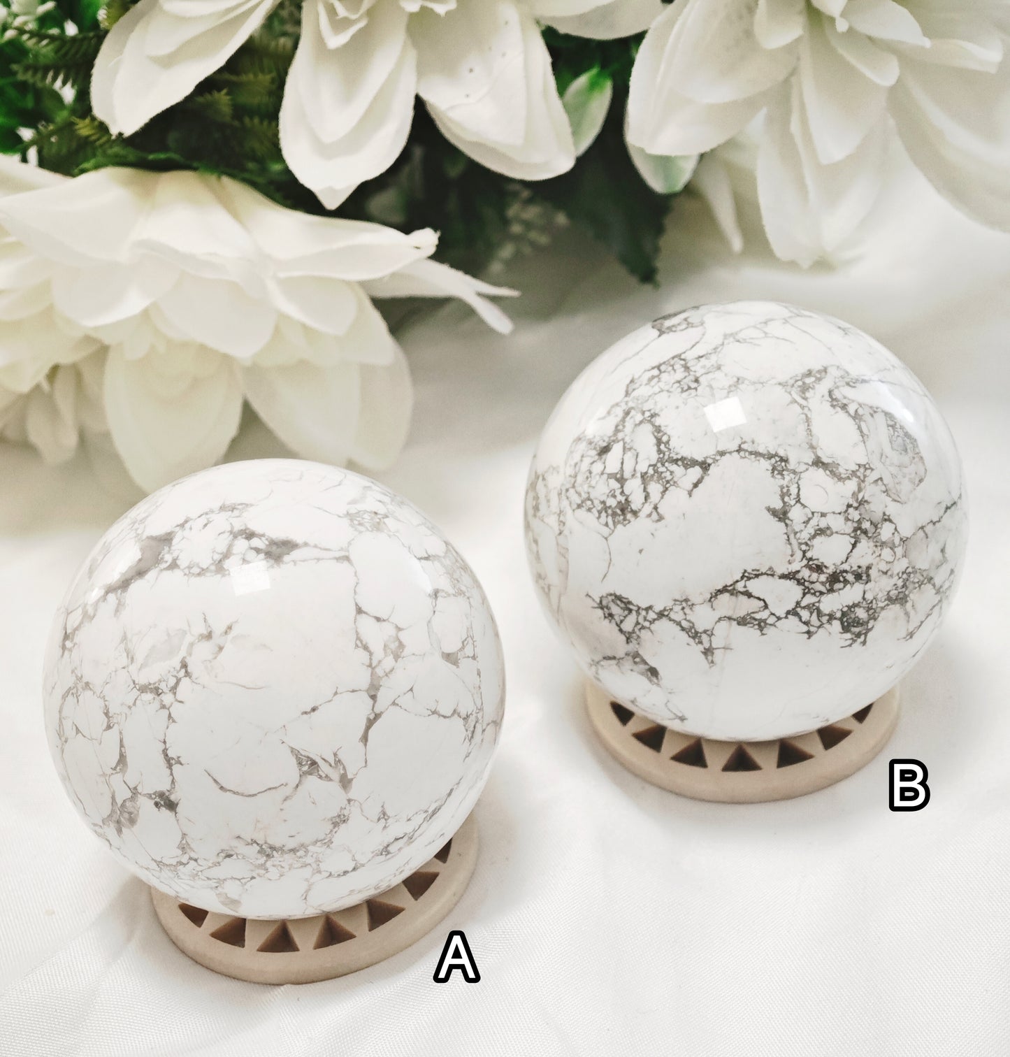 SFERA IN HOWLITE