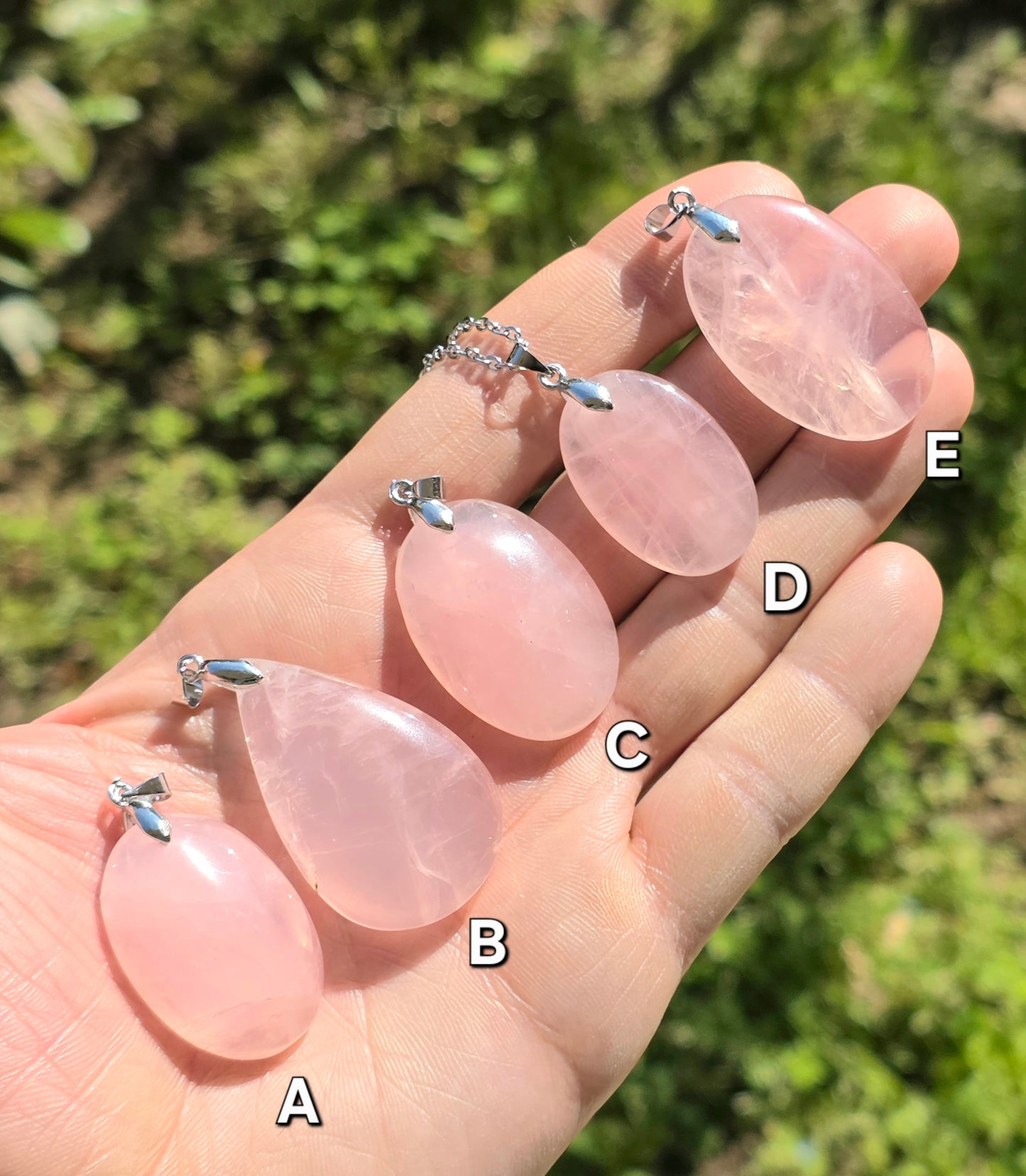 CIONDOLO IN QUARZO ROSA HQ