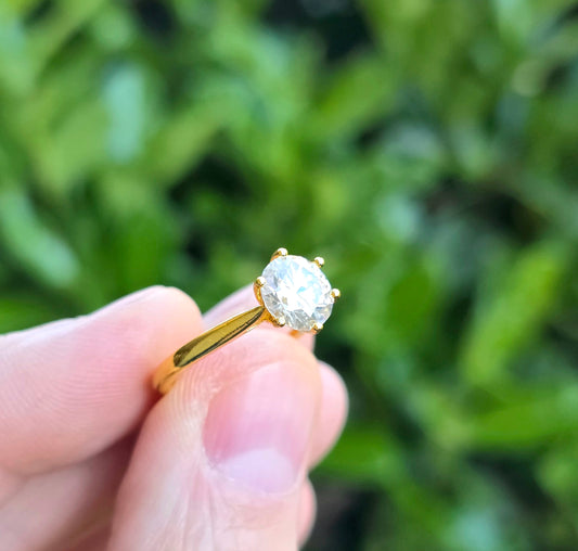 ANELLO GOLD IN MOISSANITE