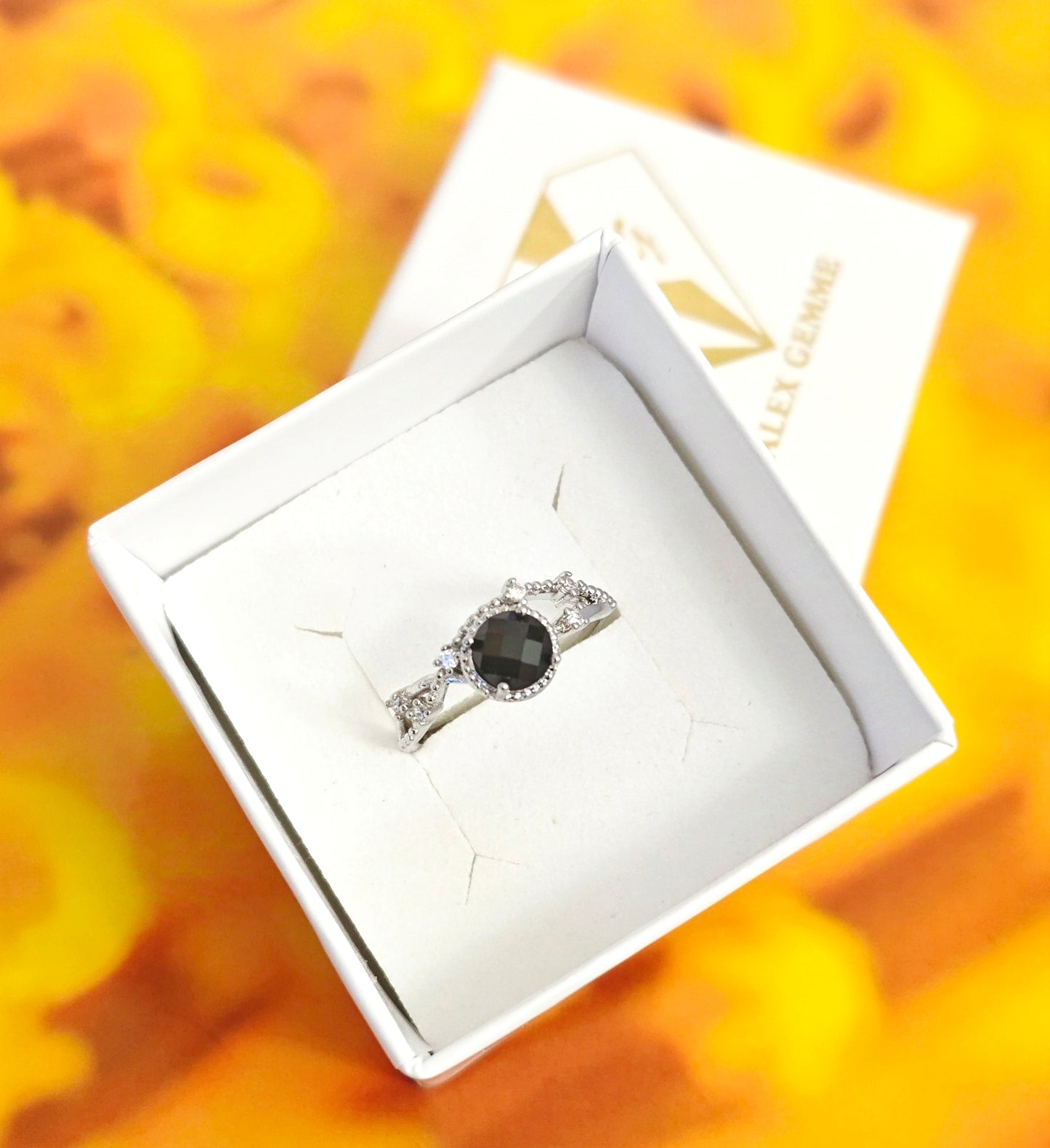 ANELLO BLACK SPINEL