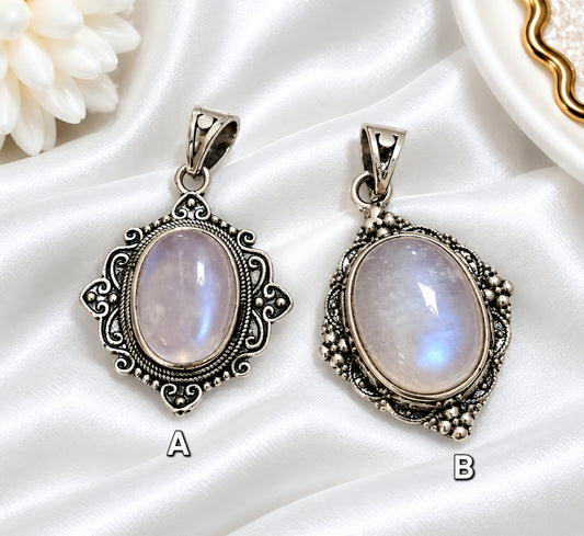 CIONDOLO VINTAGE IN LABRADORITE BIANCA
