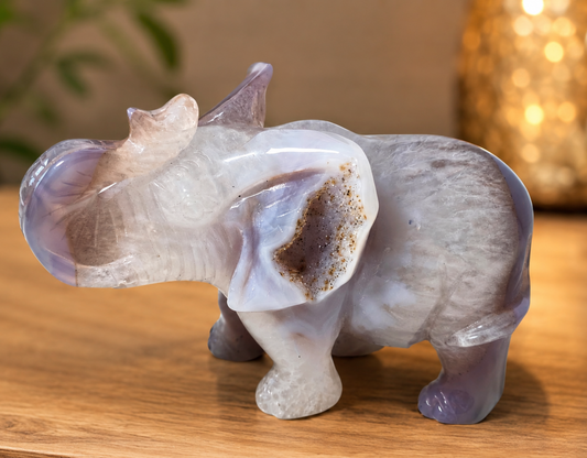 ELEFANTE IN AGATA DRUSA HQ (CINA)
