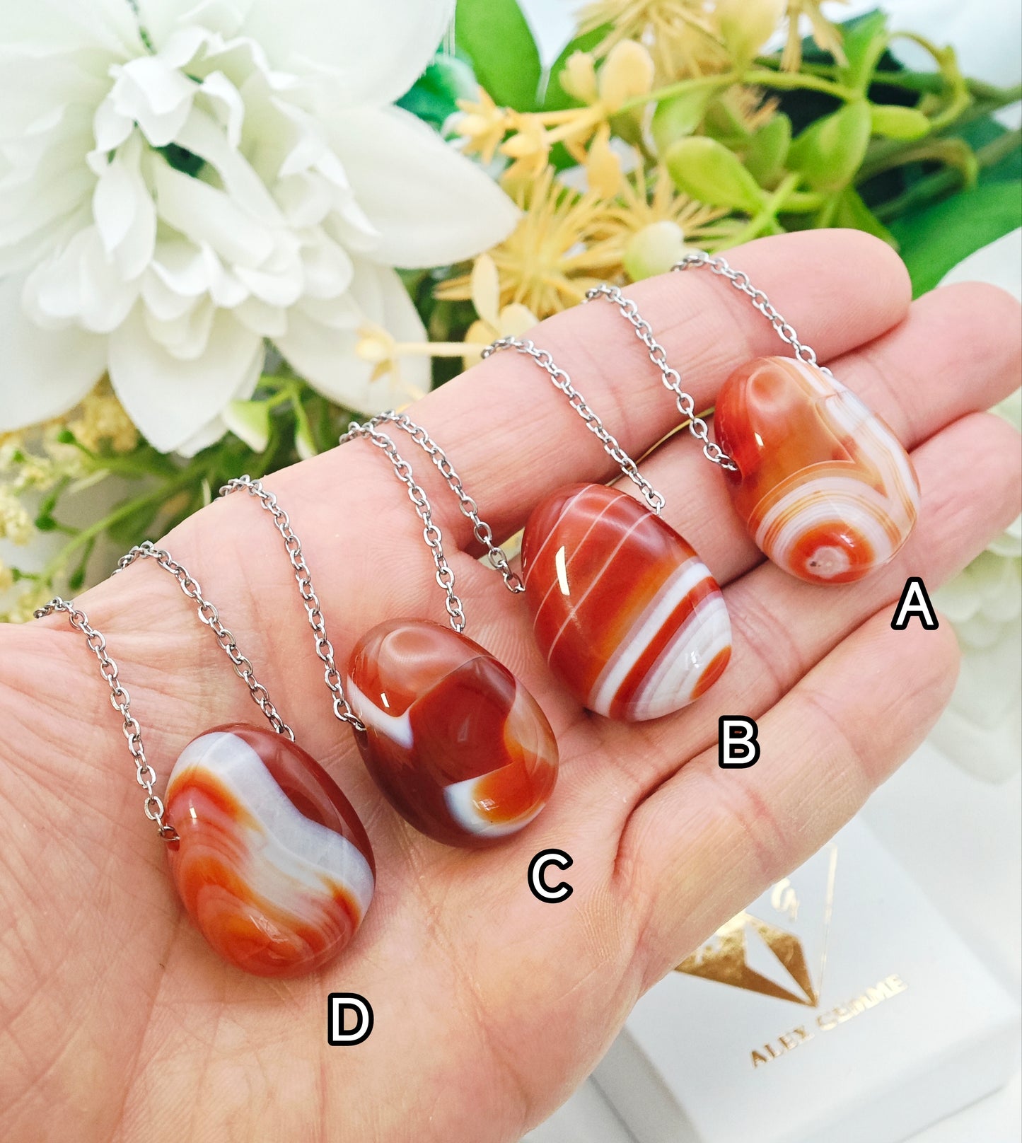 CIONDOLO GOCCIA IN CORNIOLA