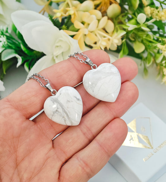 CIONDOLO CUORE IN HOWLITE