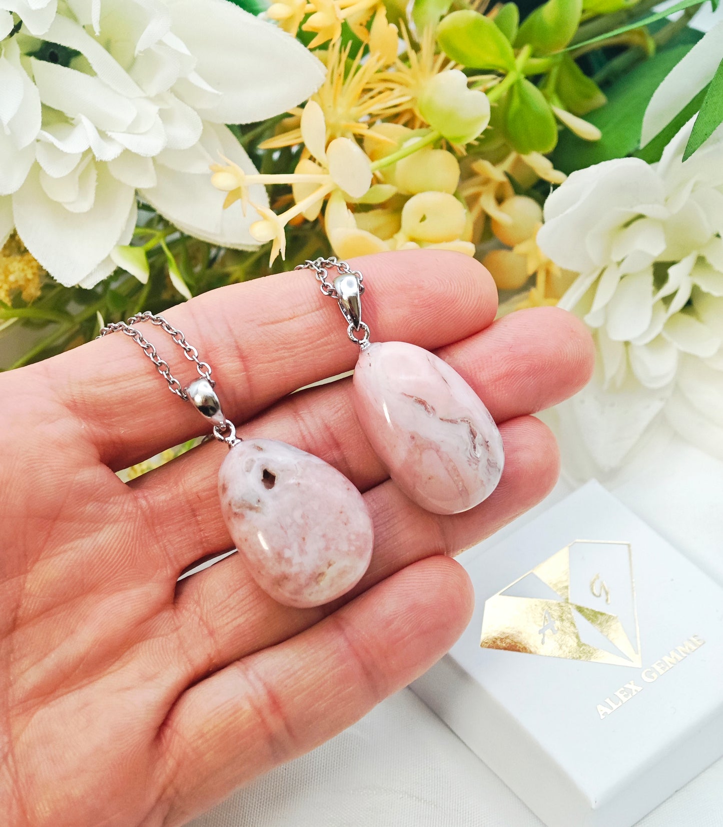 CIONDOLO IN OPALE ROSA