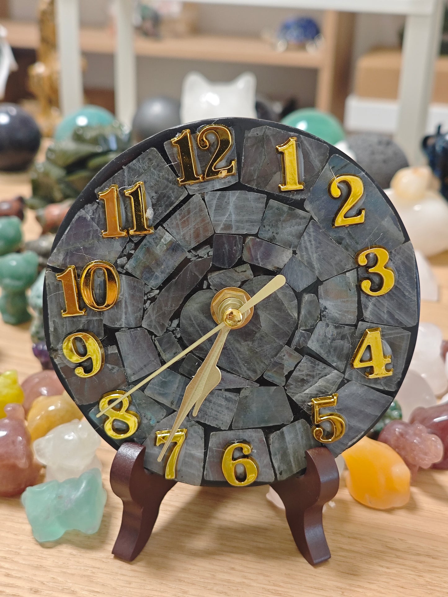 OROLOGIO IN LABRADORITE (Stand e pile inclusi)