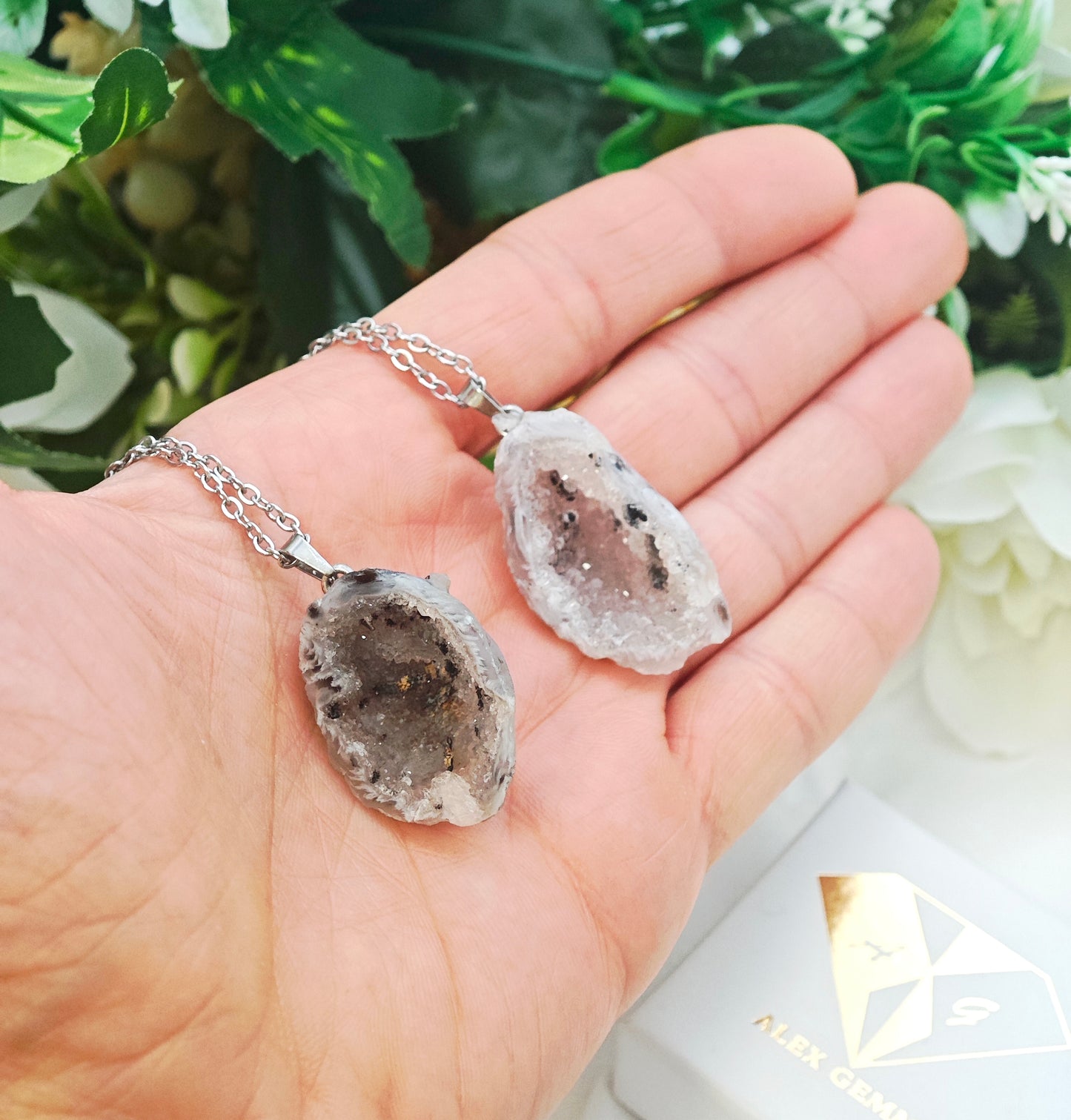 CIONDOLO GEODE IN AGATA CRISTALLIZZATA