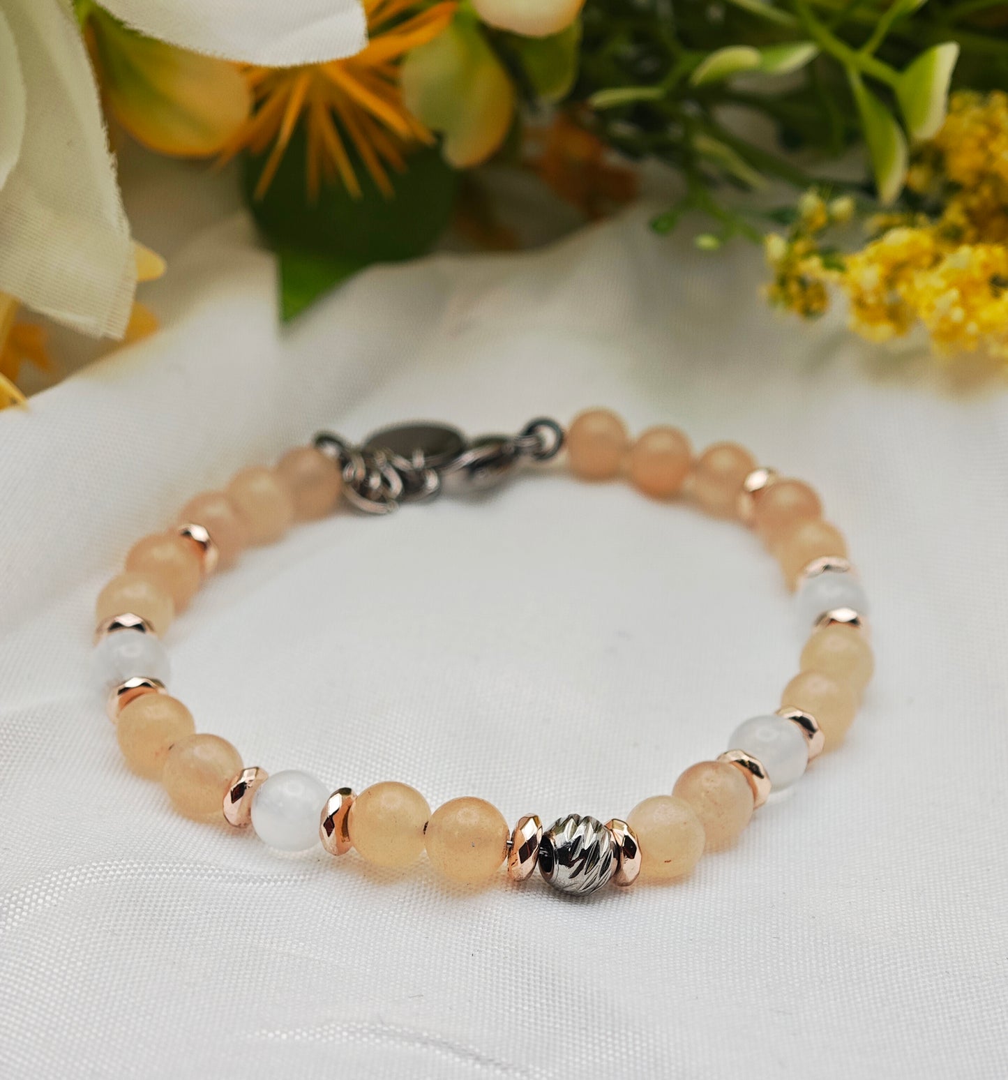 BRACCIALE IN SELENITE E QUARZO PESCA
