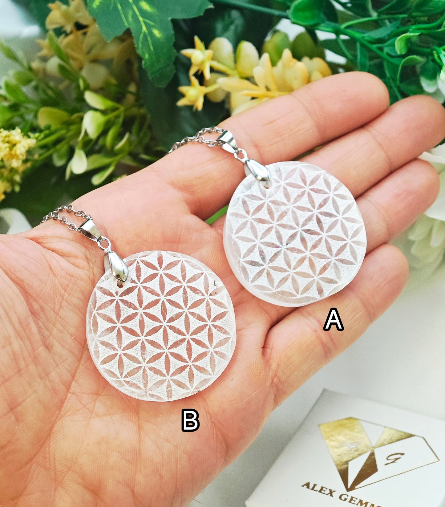 CIONDOLO FIORE DELLA VITA IN SELENITE