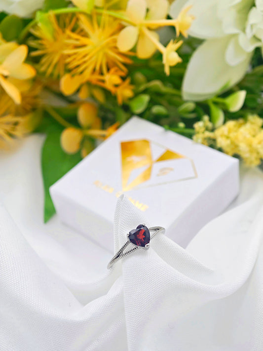 ANELLO CUORE DI GRANATO