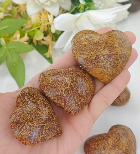 CUORE IN PIETRA DI MIRIAM (Diaspro Fossile)