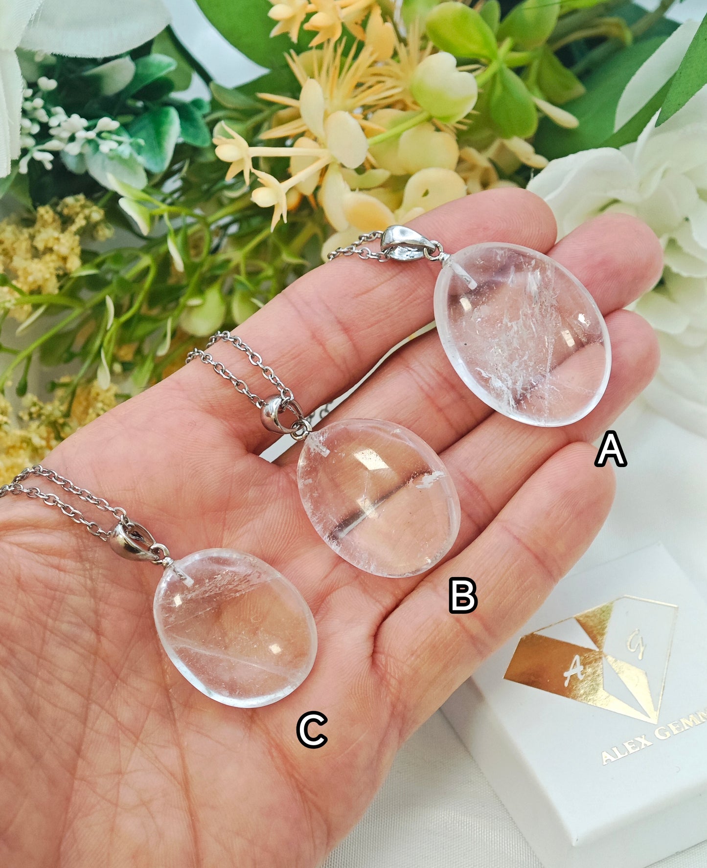 CIONDOLO MEDAGLIONE IN CRISTALLO DI ROCCA