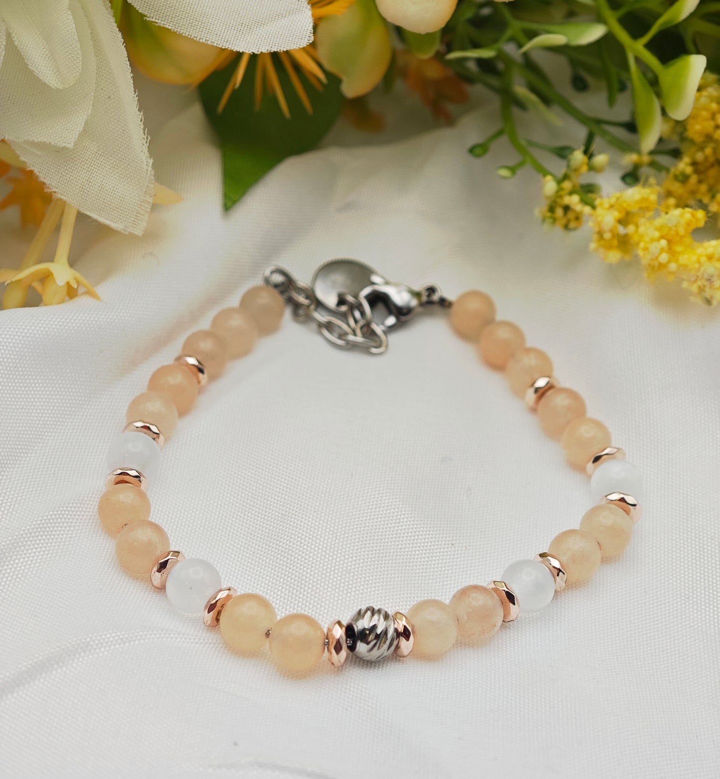 BRACCIALE IN SELENITE E QUARZO PESCA